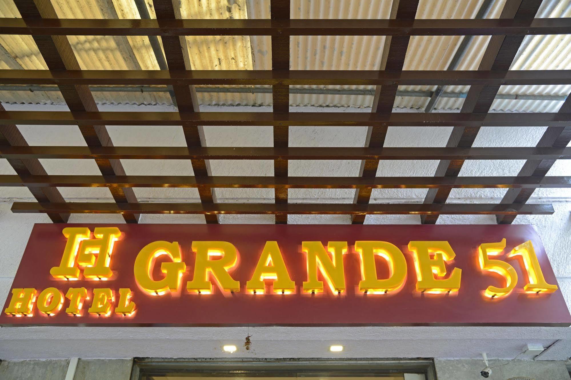 Hotel Grande 51 Nova Bombaim Exterior foto